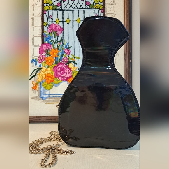 Money bag purse with chain strap - Picture 3 of 3